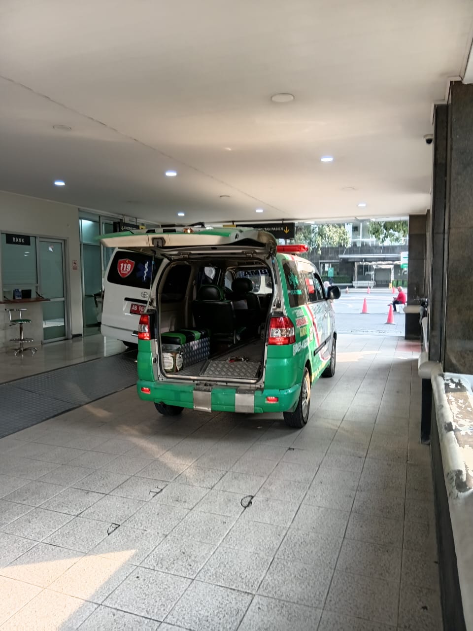 Dokumentasi kegiatan Ambulance NU Berbah: Antar Pasien UGD RSUP Dr. Sardjito — Karongan, Jogotirto