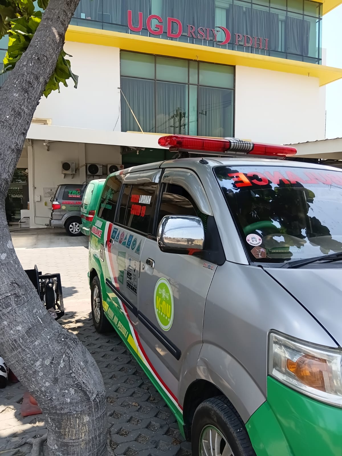 Dokumentasi kegiatan Ambulance NU Berbah: Antar Pasien UGD RSI Yogyakarta — Ngentak Mejing, Jragung, Jogotirto